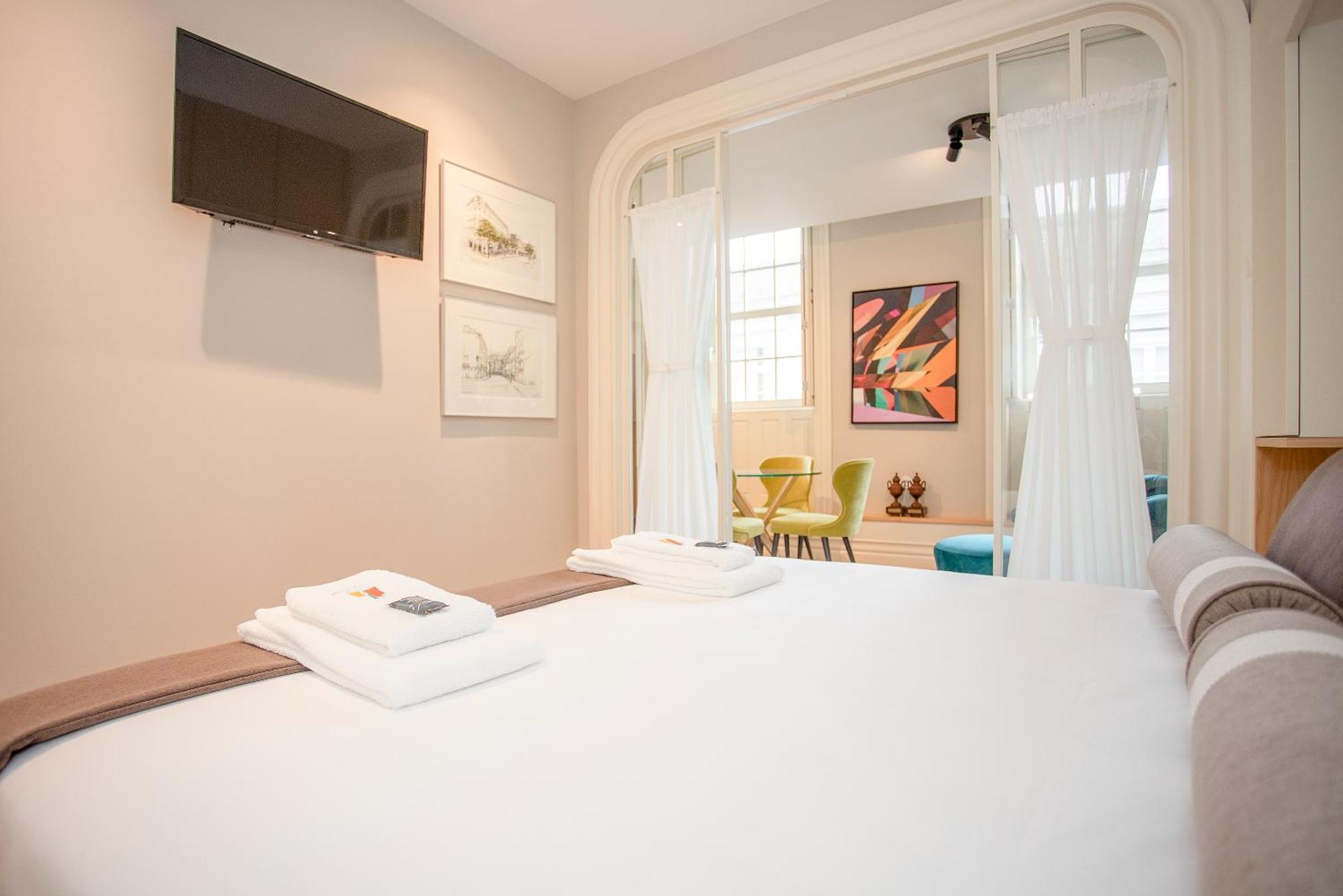 Liiiving In Porto - Cedofeita Charming Apartment Esterno foto